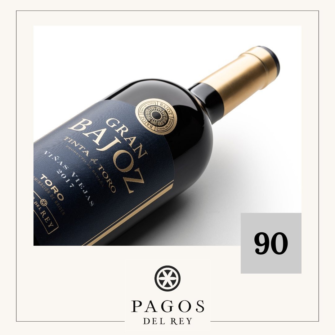 El vino criado en barrica Gran Bajoz merece premiarse con 90 puntos 1